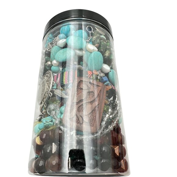 Mystery Jewelry Jar #1046 Wearable Quality Pieces 2lbs Necklace Bracelet Earring - Picture 2 of 4